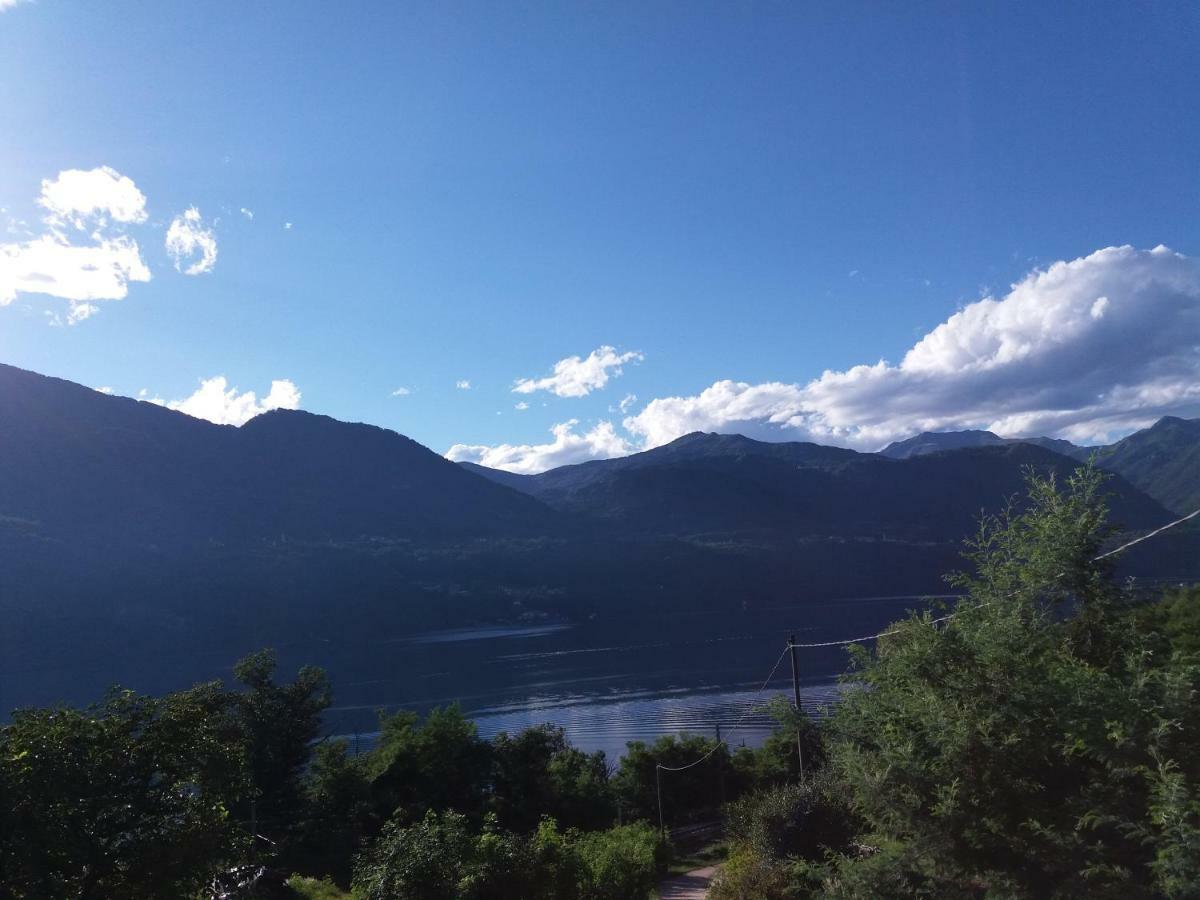 Lago D'Orta Appartamento Con Vista Pettenasco Bagian luar foto