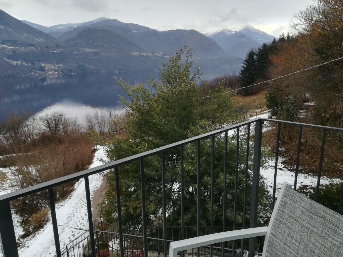 Lago D'Orta Appartamento Con Vista Pettenasco Bagian luar foto